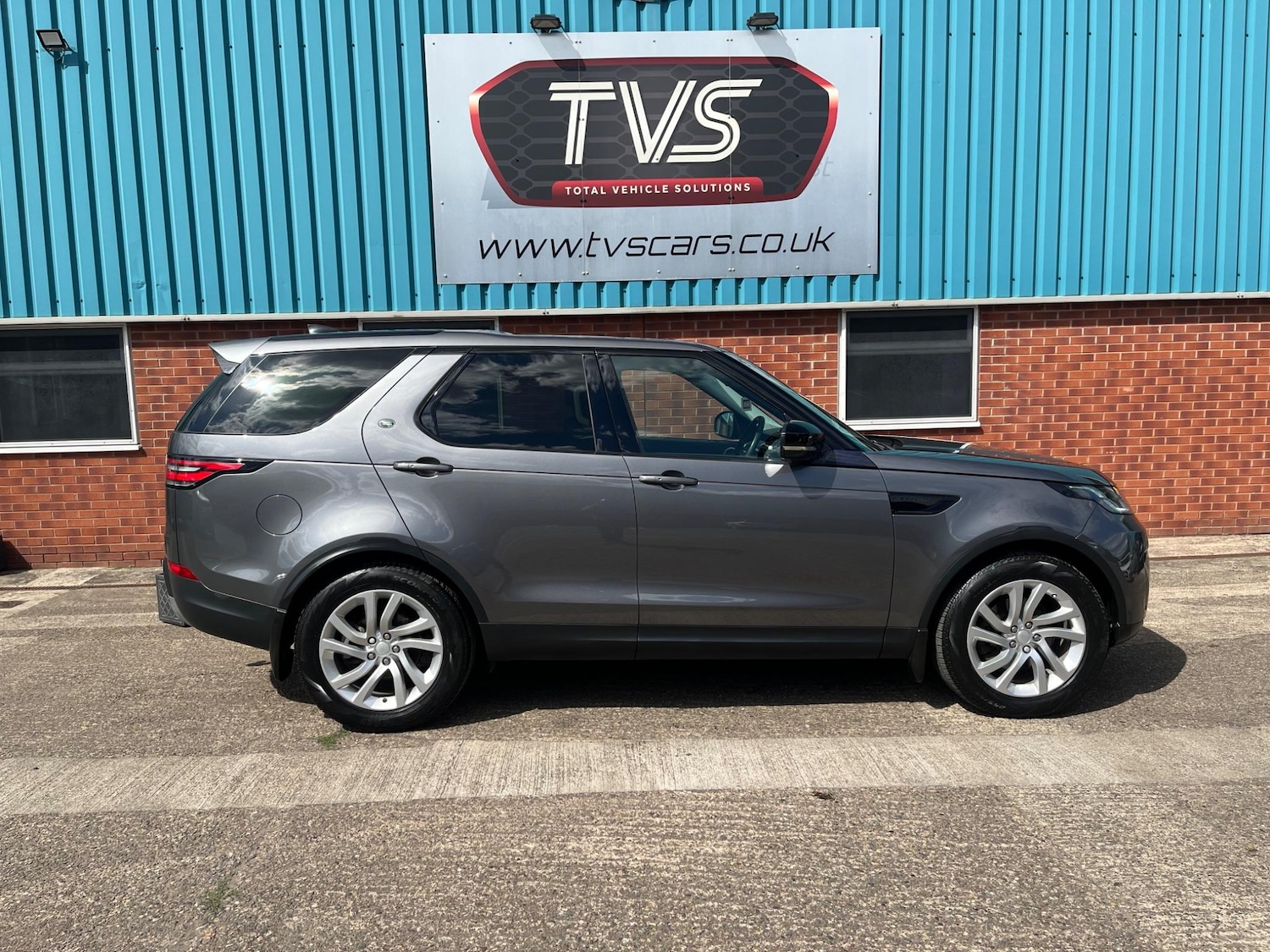 Used Land Rover Discovery 2018 for sale - 76987868: Photo 27
