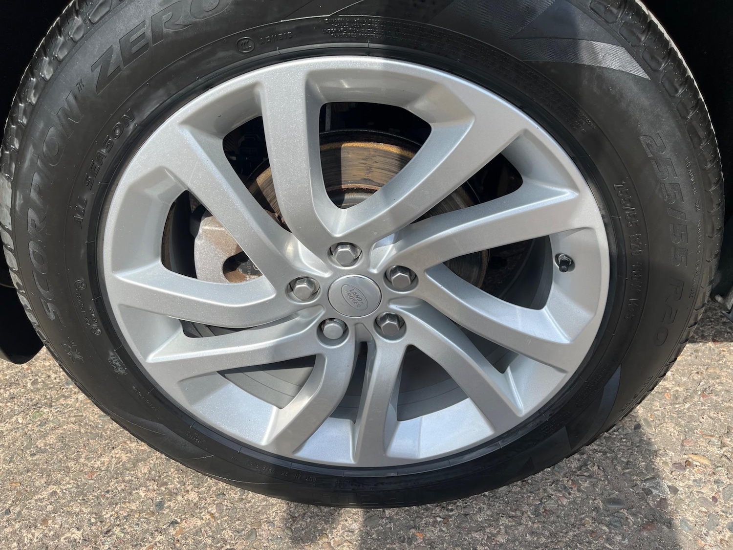 Used Land Rover Discovery 2018 for sale - 76987868: Photo 41