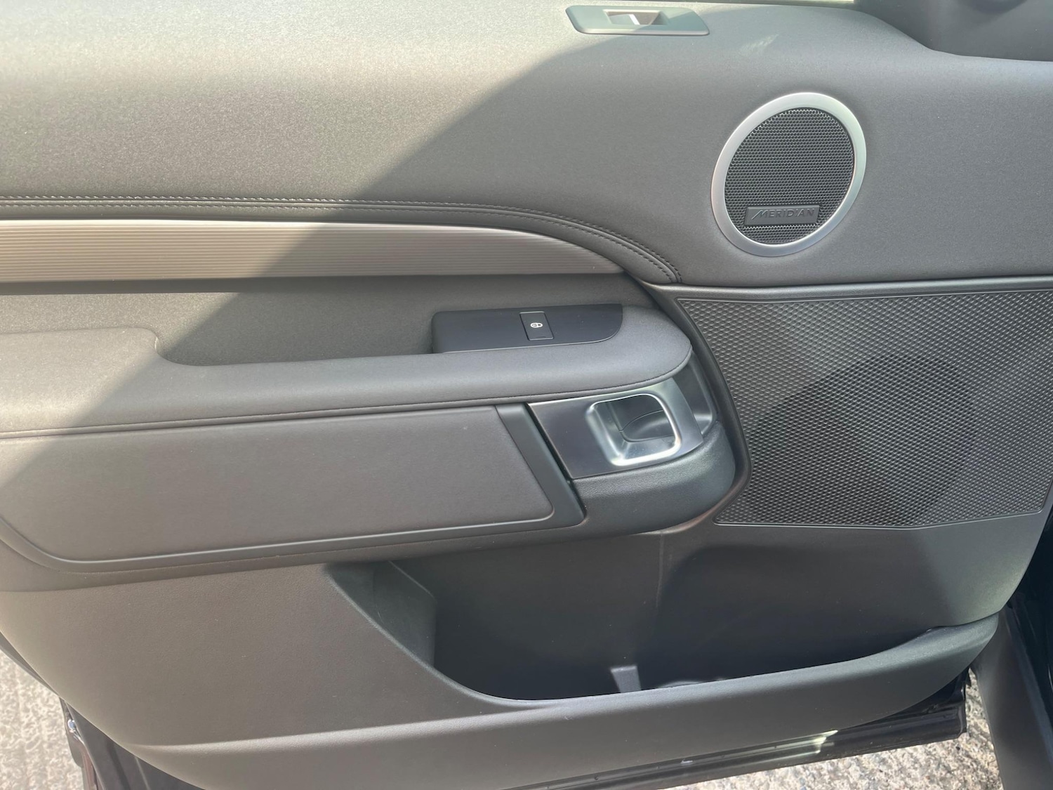 Used Land Rover Discovery 2020 for sale - 76987711: Photo 31