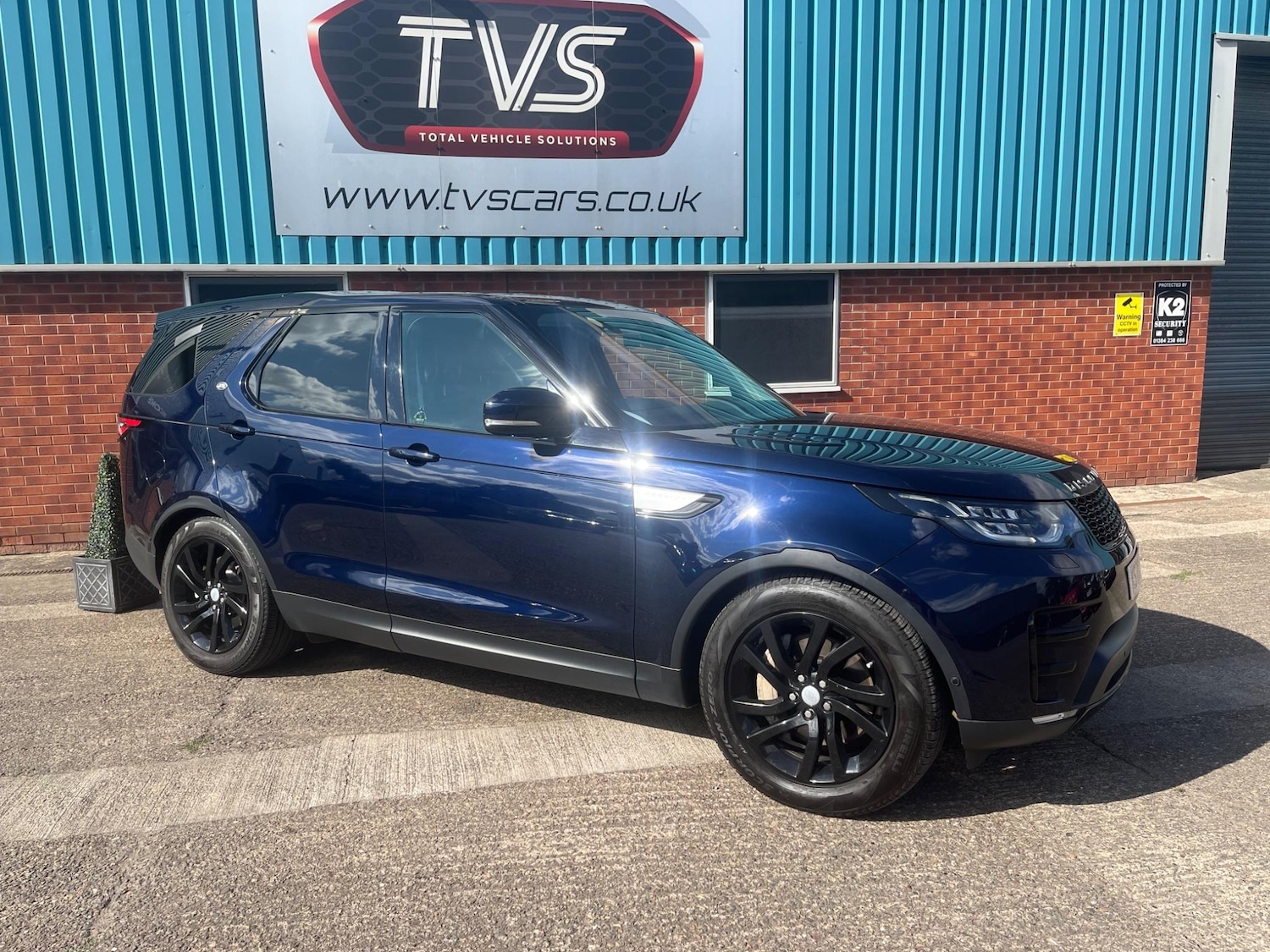 Used Land Rover Discovery 2020 for sale - 76987711: Photo 4