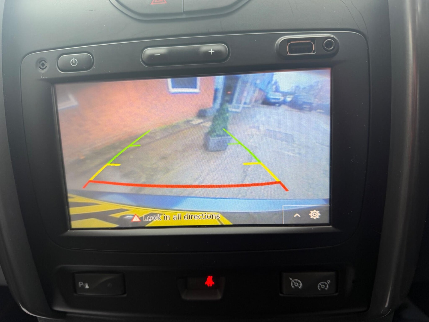 Used Dacia Duster 2017 for sale - 77550039: Photo 4