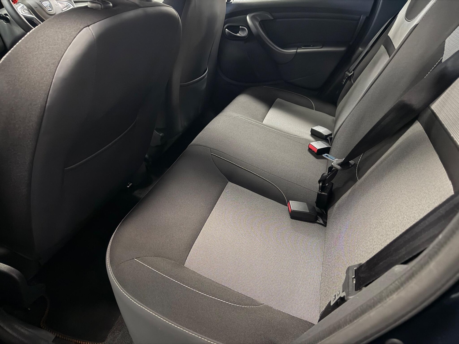 Used Dacia Duster 2017 for sale - 77550039: Photo 8