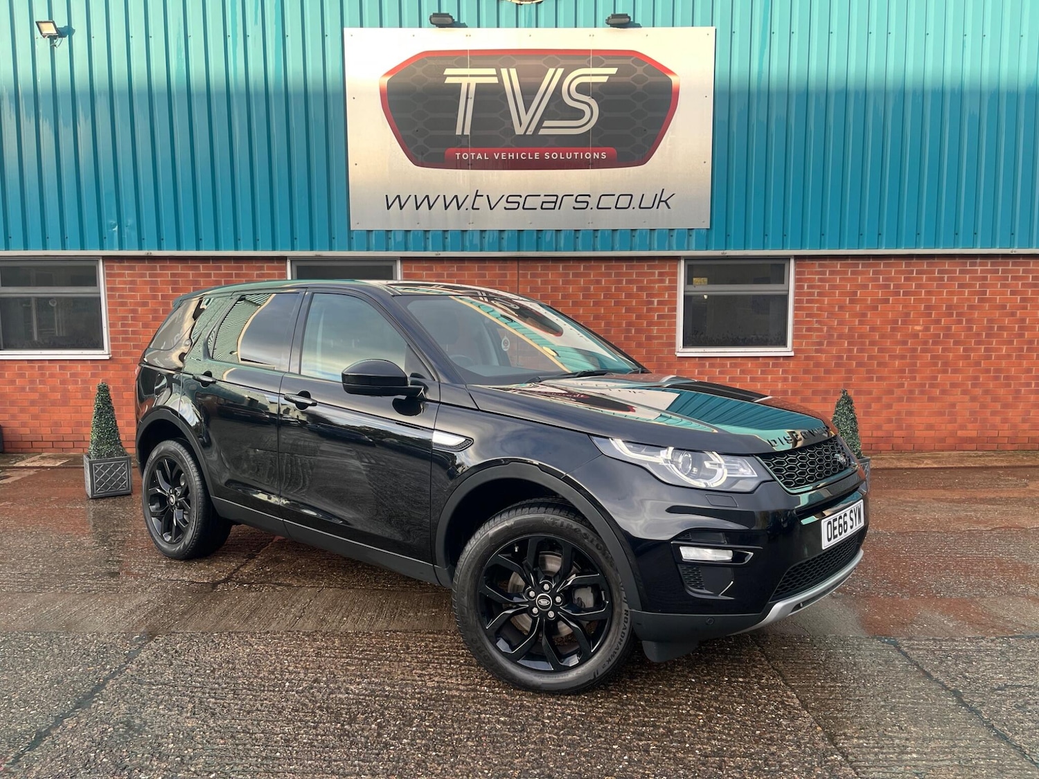 Used Land Rover Discovery Sport 2016 for sale - 76537741: Photo 1