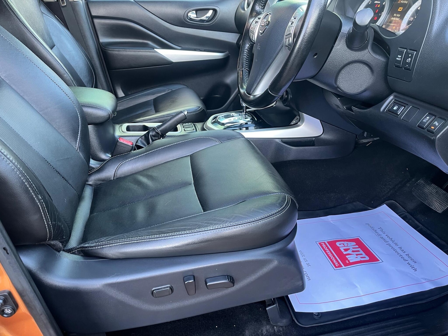 Used Nissan Navara 2018 for sale - 76633358: Photo 11