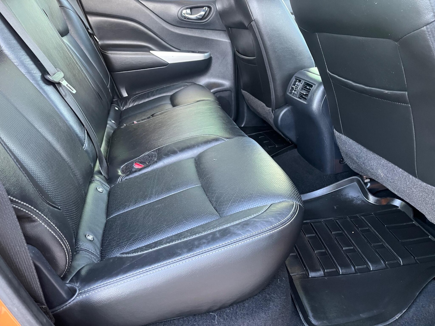 Used Nissan Navara 2018 for sale - 76633358: Photo 12