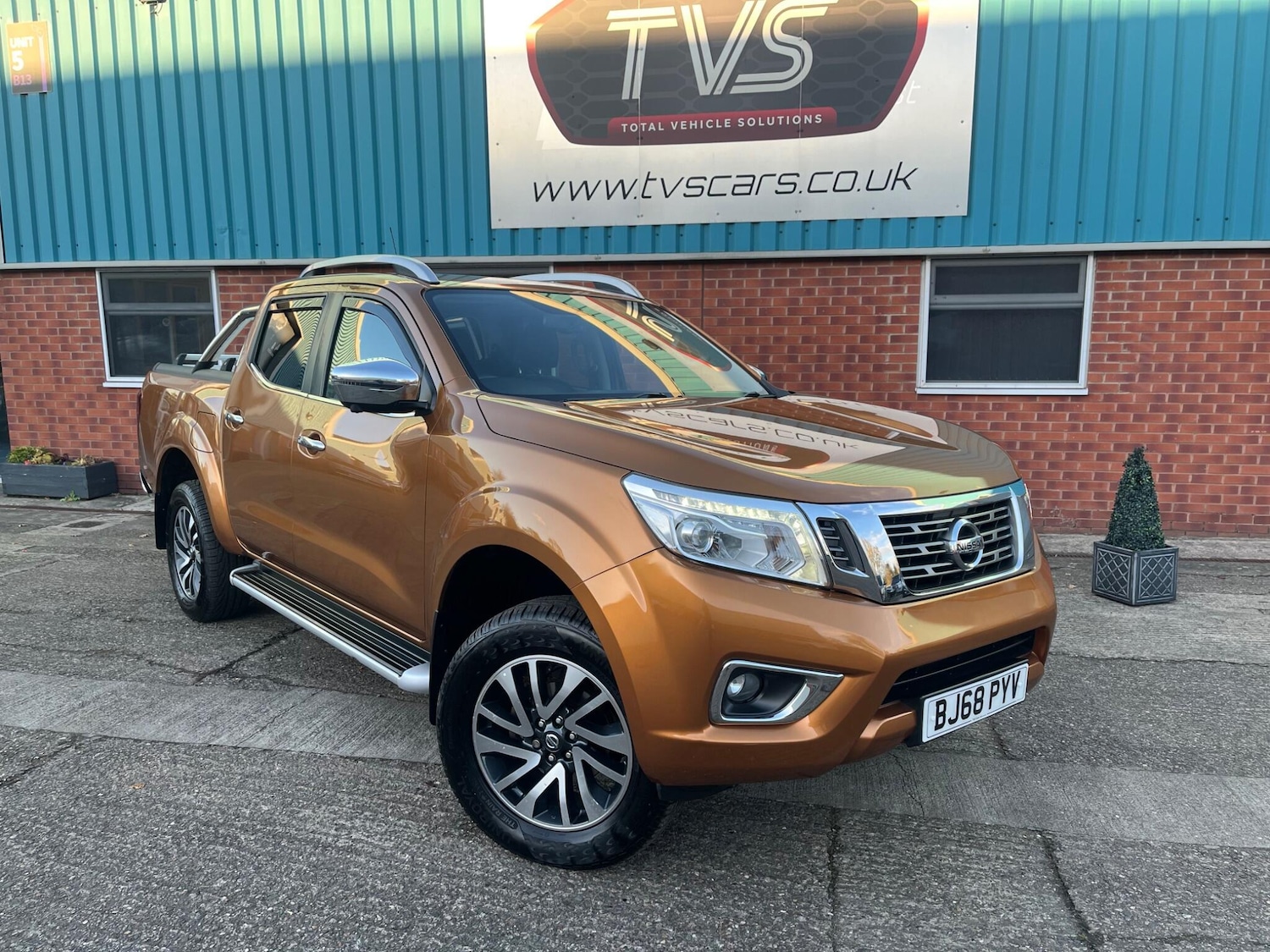 Used Nissan Navara 2018 for sale - 76633358: Photo 2