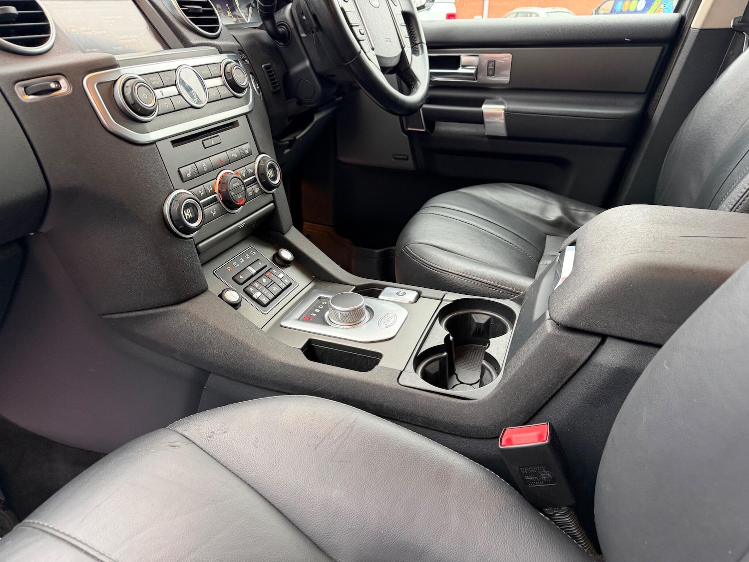 Used Land Rover Discovery 2016 for sale - 77586406: Photo 9