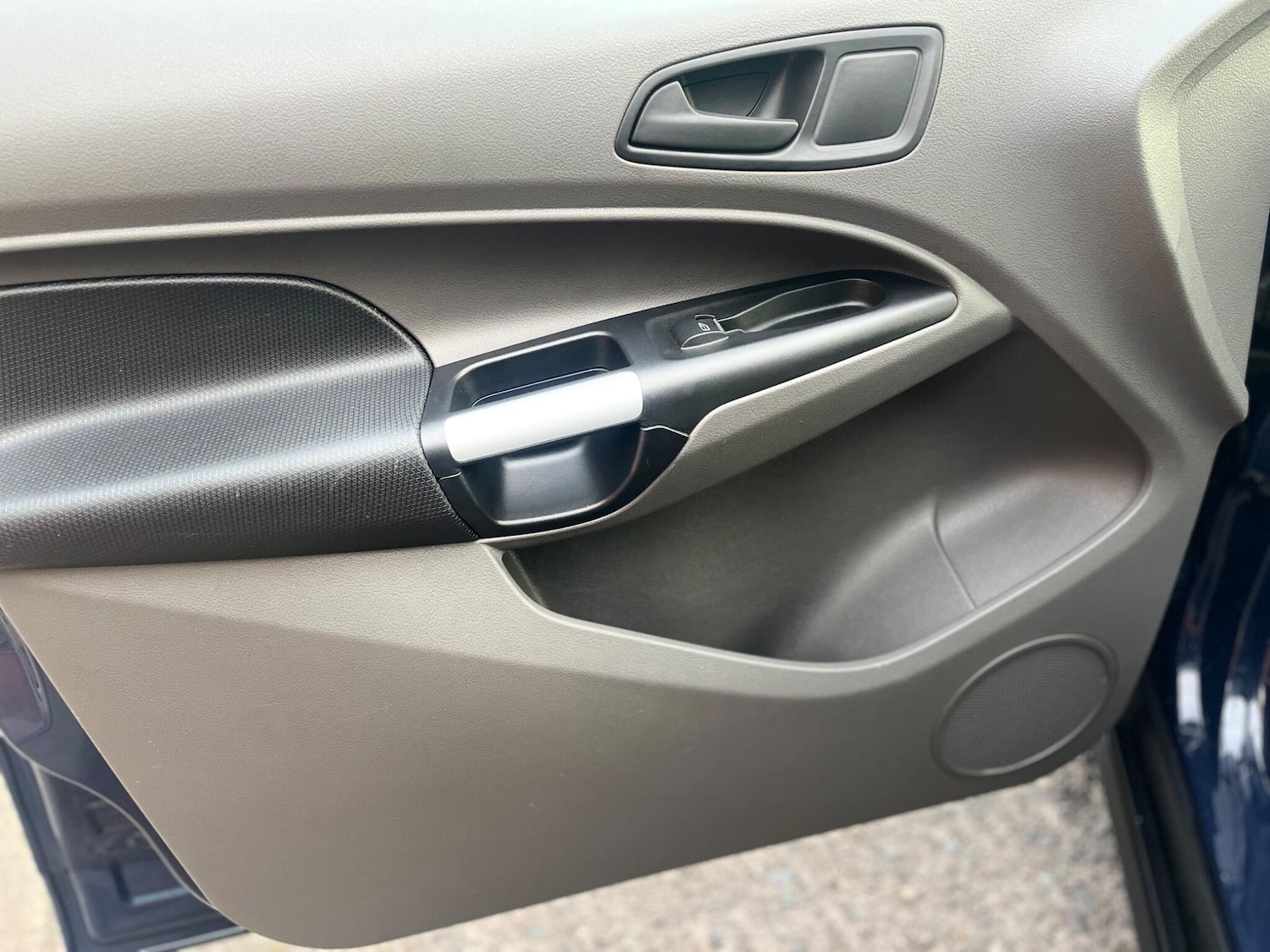 Used Ford Transit Connect 2023 for sale - 76989962: Photo 27