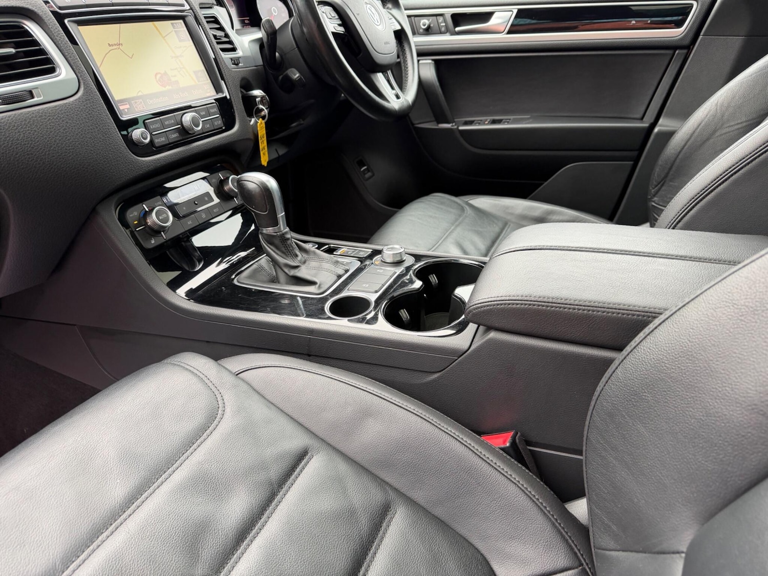 Used Volkswagen Touareg 2017 for sale - 77387354: Photo 10