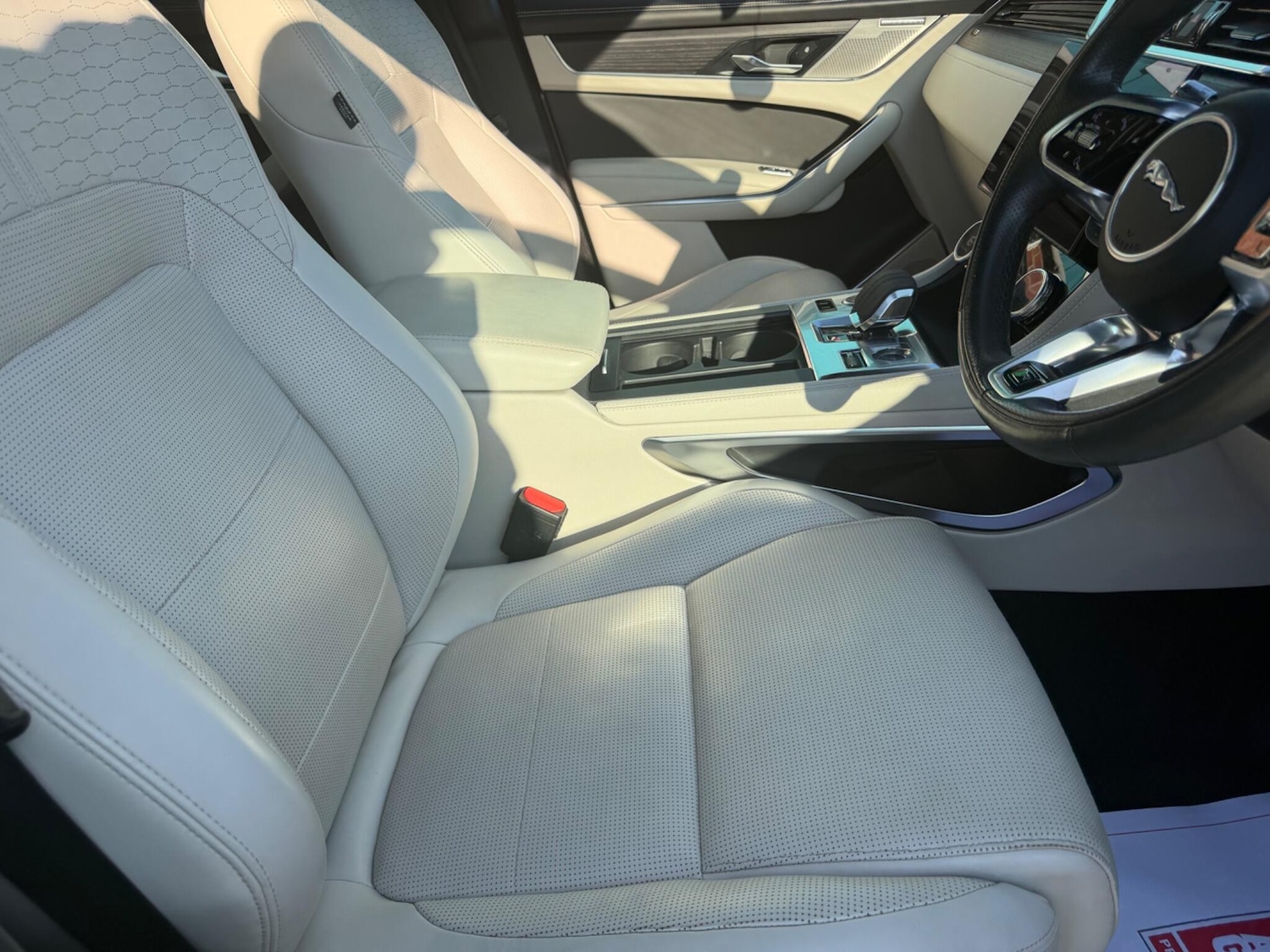 Used Jaguar F-Pace 2021 for sale - 77754031: Photo 9