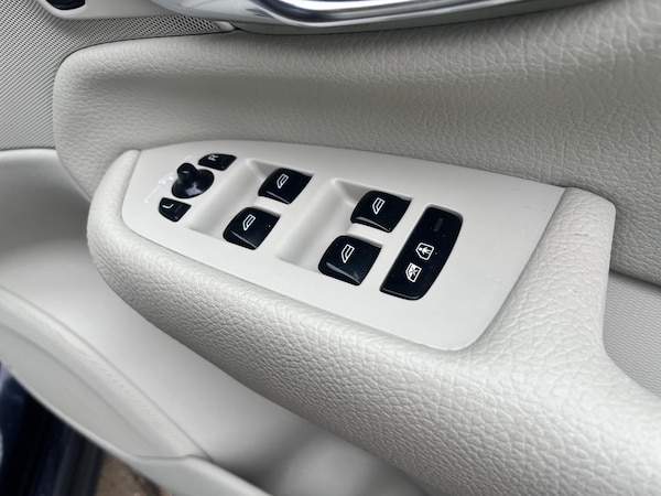Used Volvo XC90 2017 for sale - 76153189: Photo 37