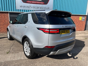 Used Land Rover Discovery 2018 for sale - 75532369: Photo