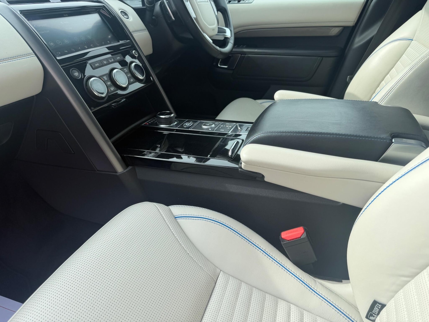 Used Land Rover Discovery 2019 for sale - 78203771: Photo 10