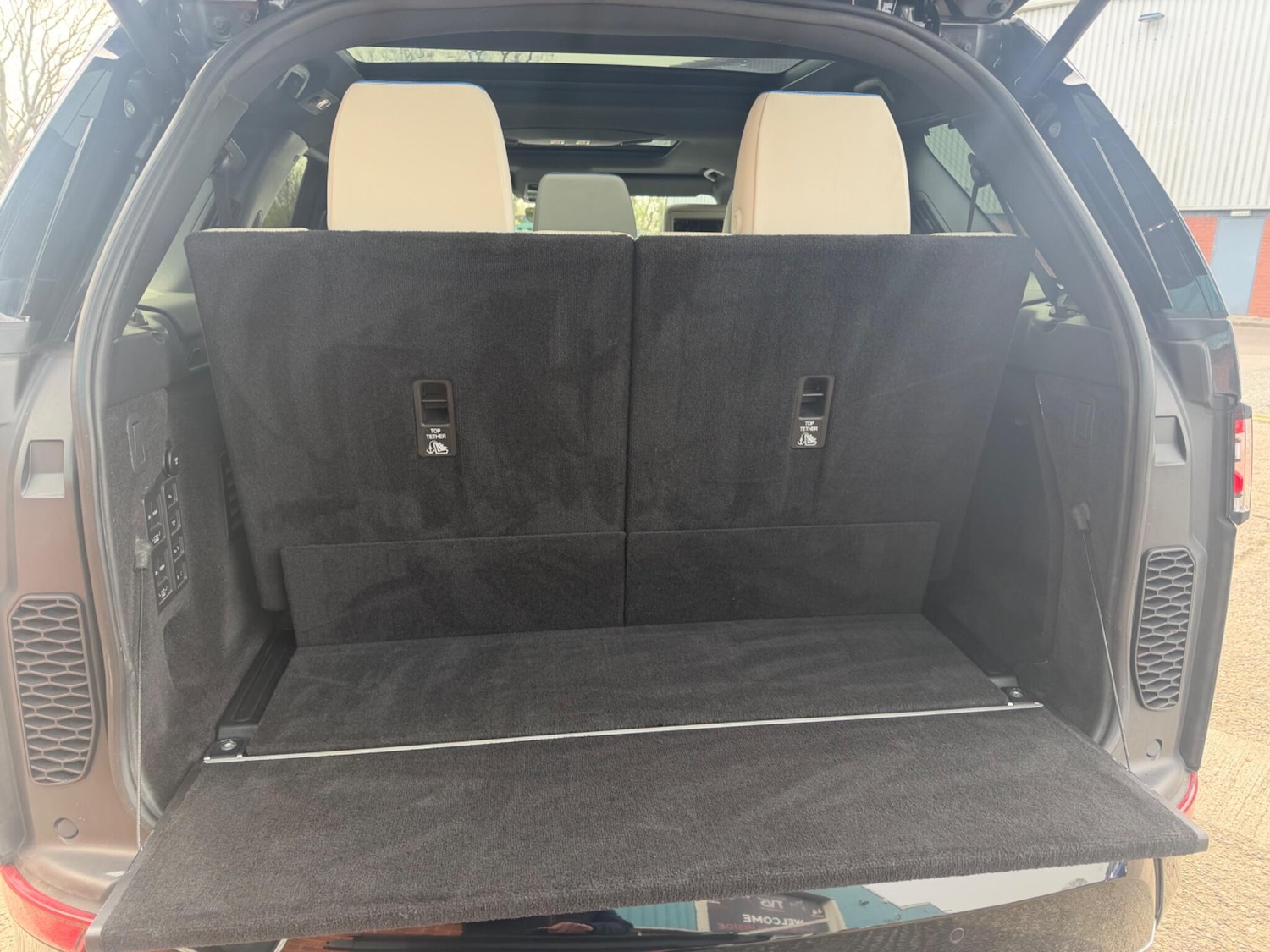 Used Land Rover Discovery 2019 for sale - 78203771: Photo 13