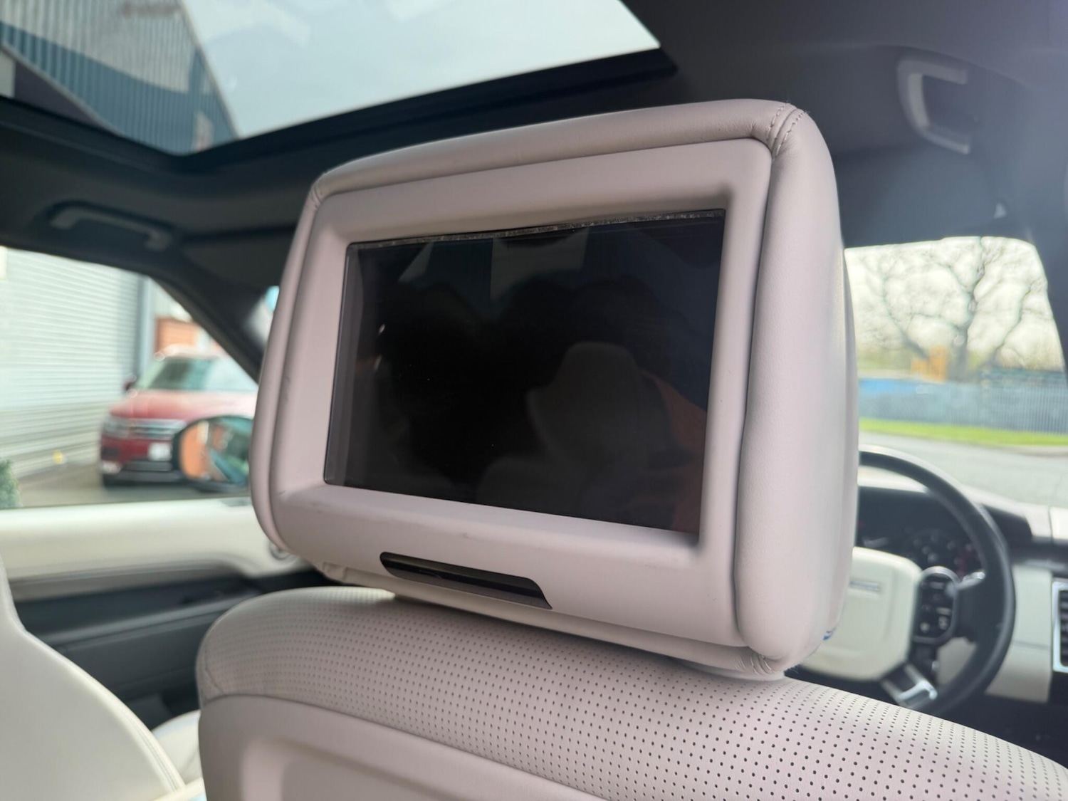 Used Land Rover Discovery 2019 for sale - 78203771: Photo 32