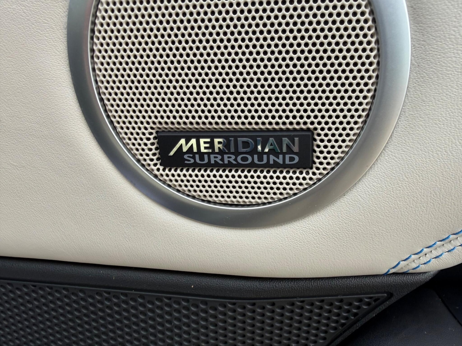 Used Land Rover Discovery 2019 for sale - 78203771: Photo 33