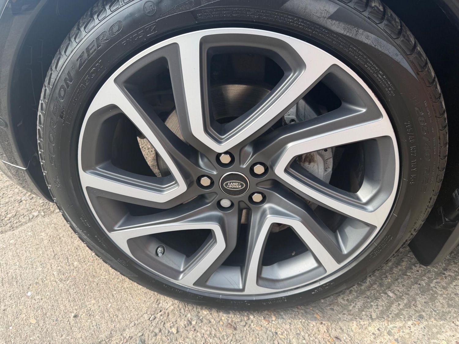 Used Land Rover Discovery 2019 for sale - 78203771: Photo 35