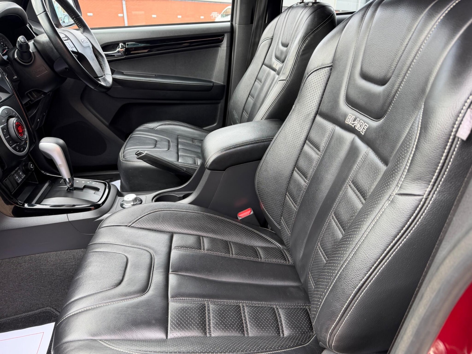 Used Isuzu D-Max 2020 for sale - 77883217: Photo 9