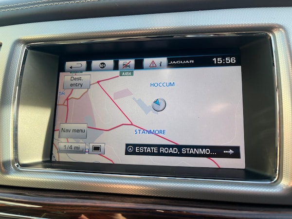 Used Jaguar XF 2015 for sale - 76238681: Photo 5