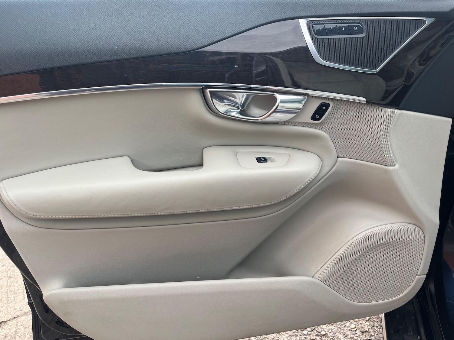 Used Volvo XC90 2016 for sale - 76989099: Photo 30