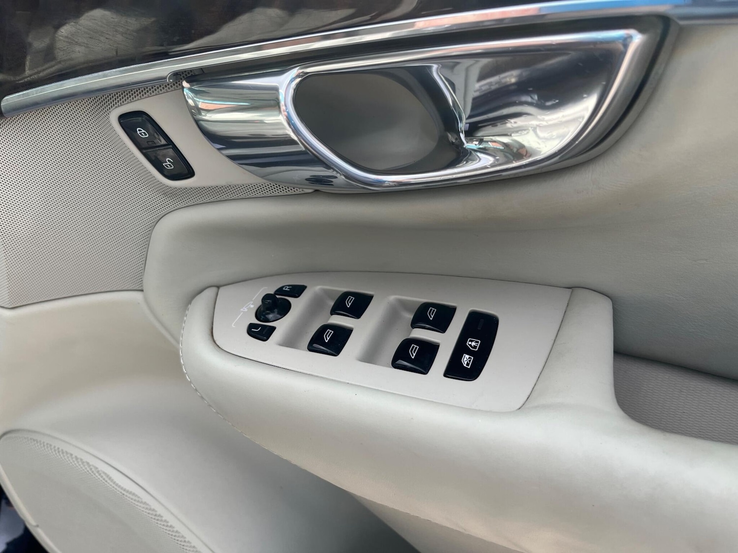 Used Volvo XC90 2016 for sale - 76989099: Photo 35