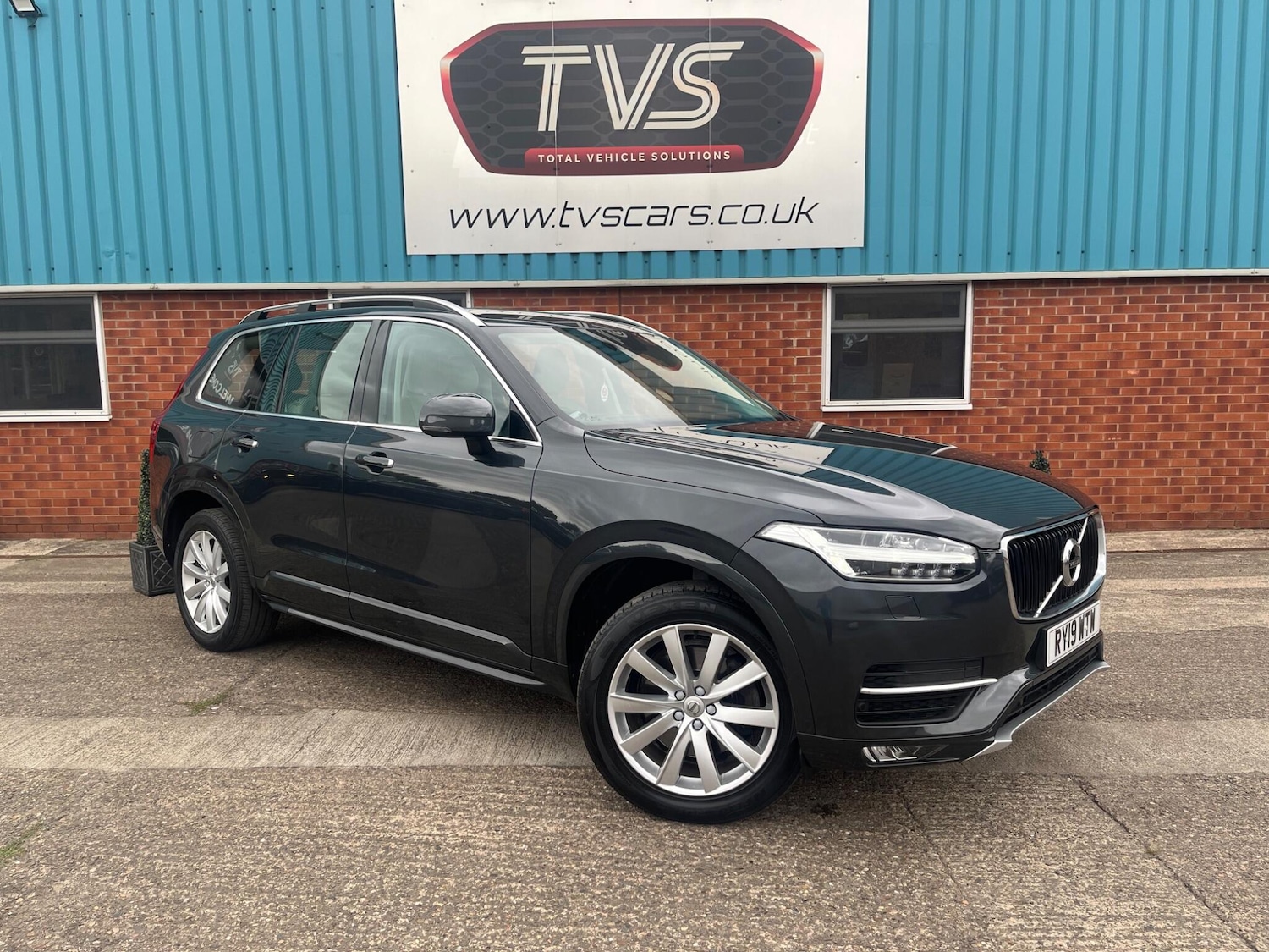 Used Volvo XC90 2019 for sale - 76989945: Photo 1