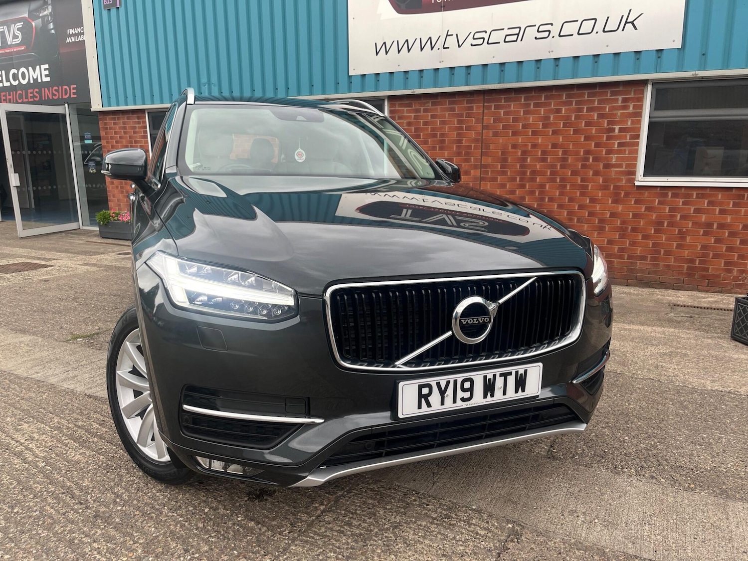 Used Volvo XC90 2019 for sale - 76989945: Photo 3