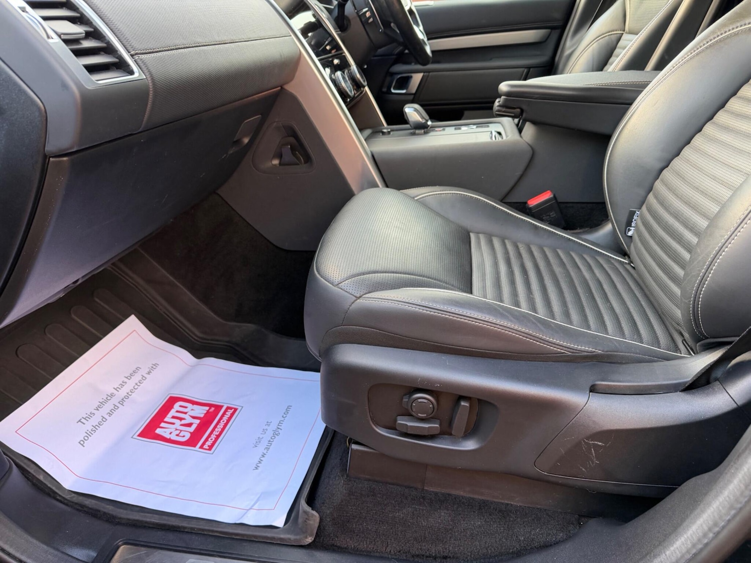 Used Land Rover Discovery 2023 for sale - 77253840: Photo 10