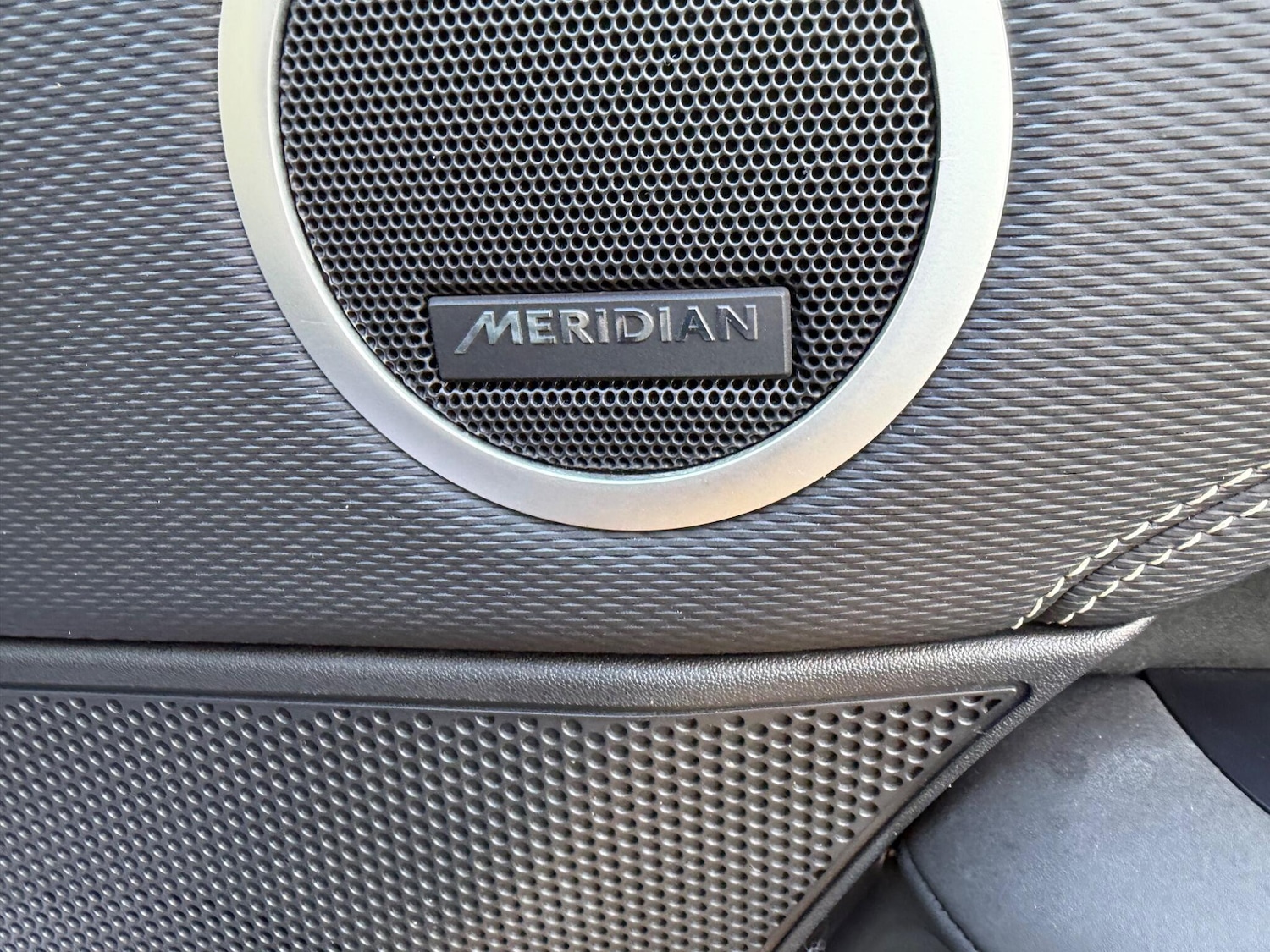 Used Land Rover Discovery 2023 for sale - 77253840: Photo 35