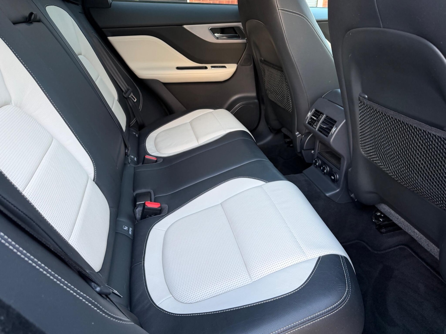 Used Jaguar F-Pace 2017 for sale - 77524094: Photo 12