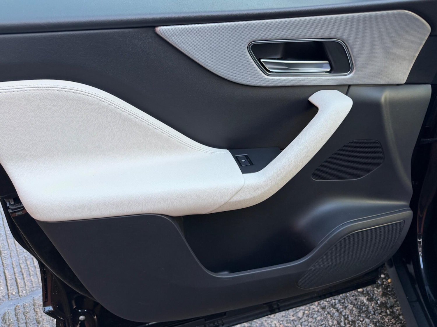 Used Jaguar F-Pace 2017 for sale - 77524094: Photo 30