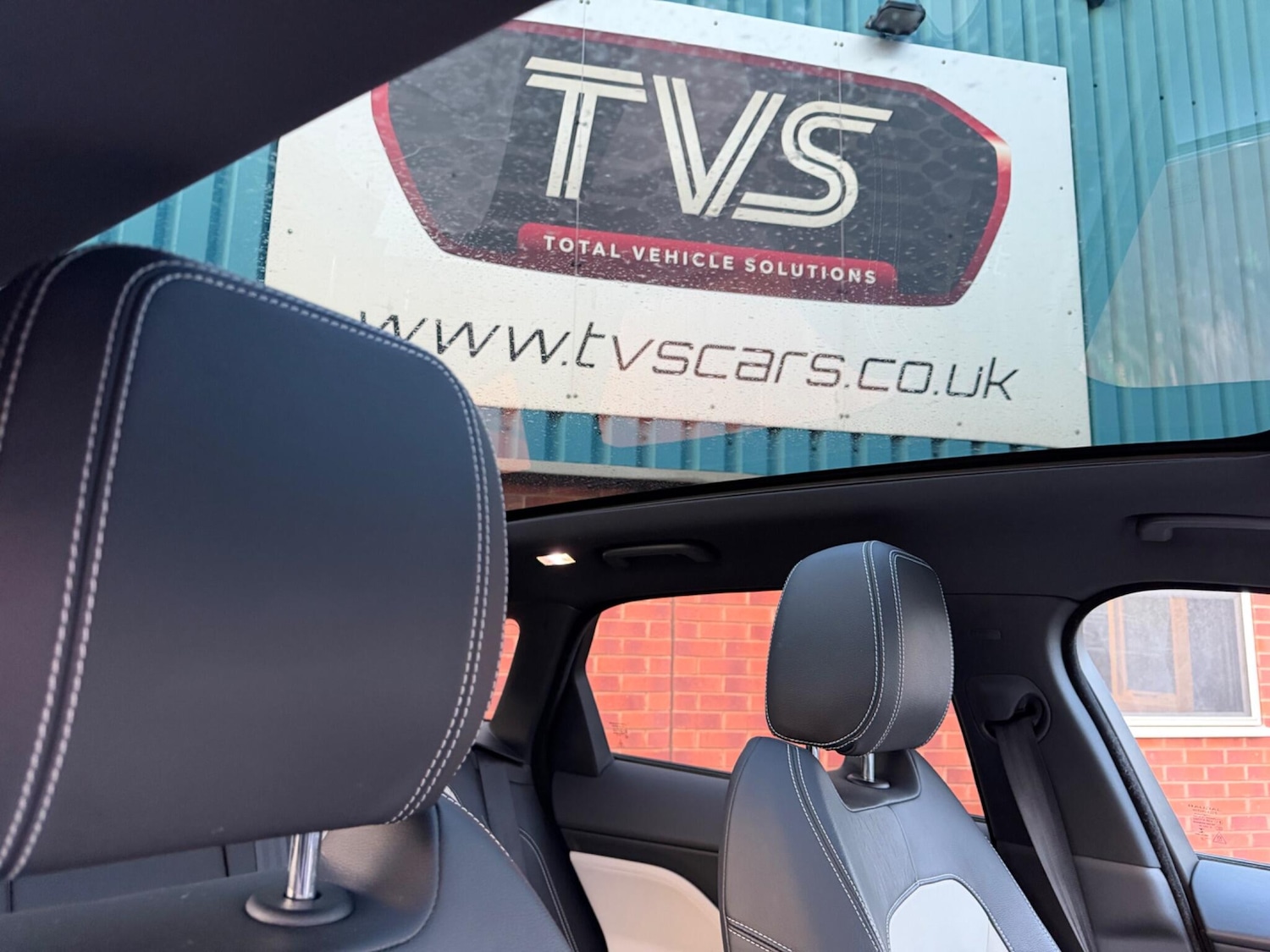 Used Jaguar F-Pace 2017 for sale - 77524094: Photo 5