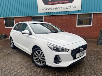Used Hyundai i30 2018 for sale - 76997352: Photo