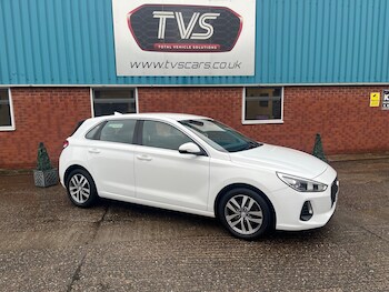 Used Hyundai i30 2018 for sale - 76997352: Photo