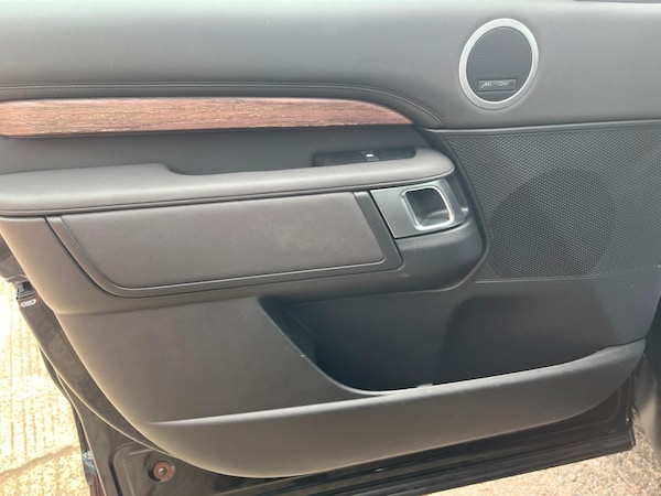 Used Land Rover Discovery 2020 for sale - 76337868: Photo 28