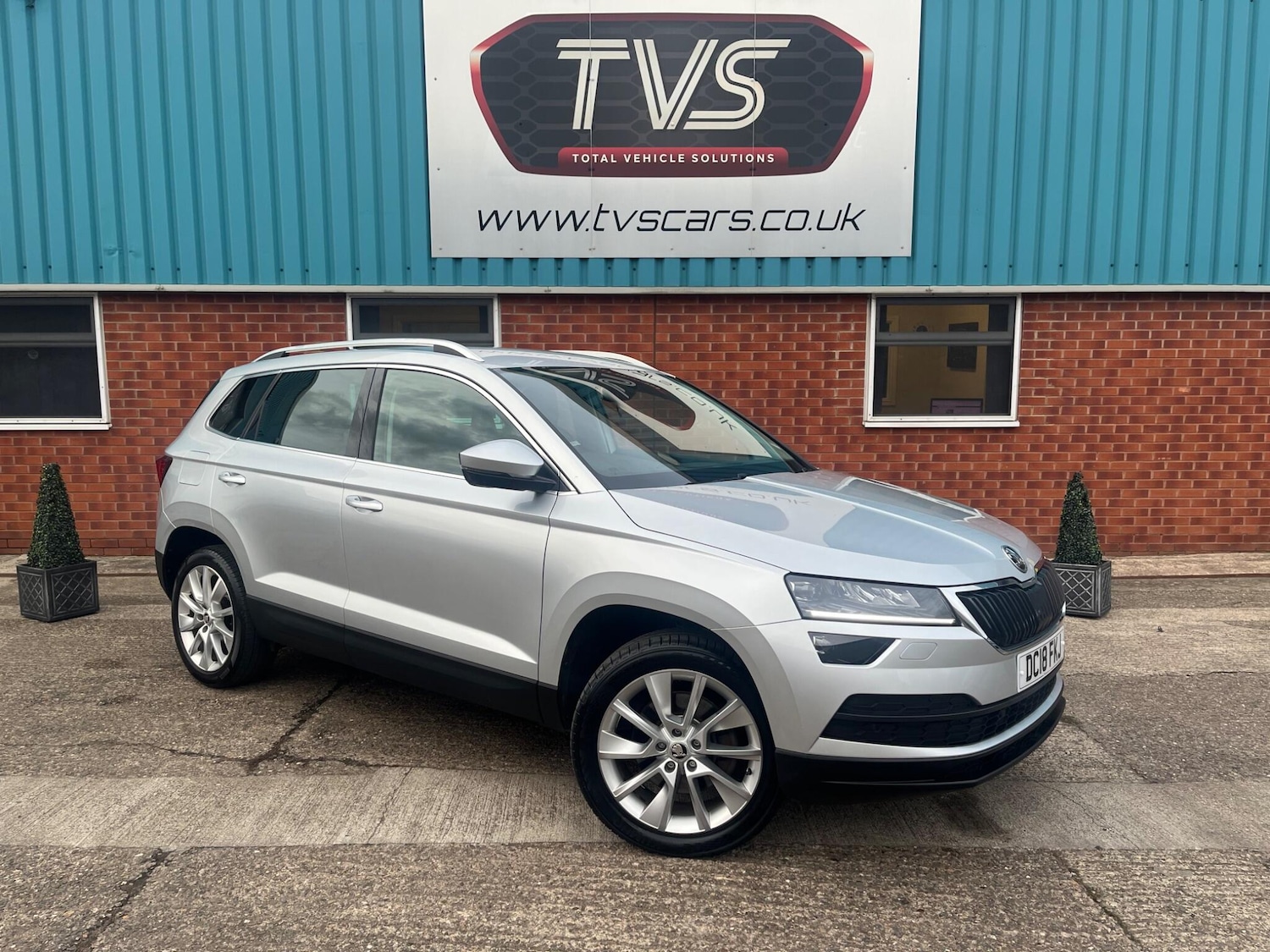 Used Skoda Karoq 2018 for sale - 76349536: Photo 1