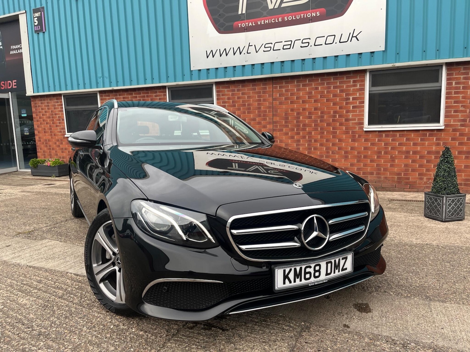 Used Mercedes-Benz E Class 2018 for sale - 76122184: Photo 3