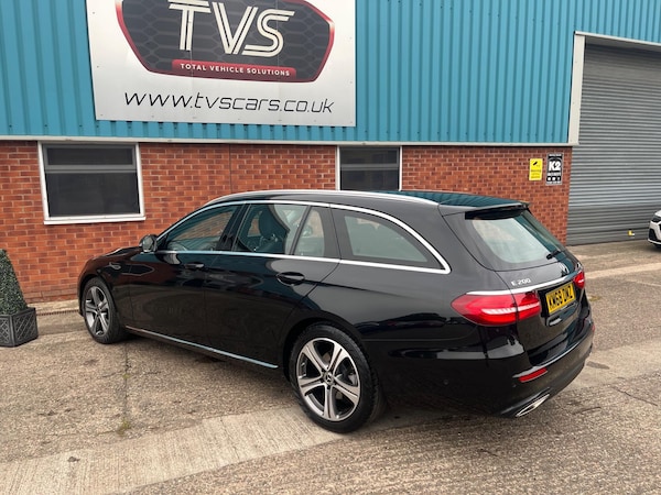 Used Mercedes-Benz E Class 2018 for sale - 76122184: Photo 8