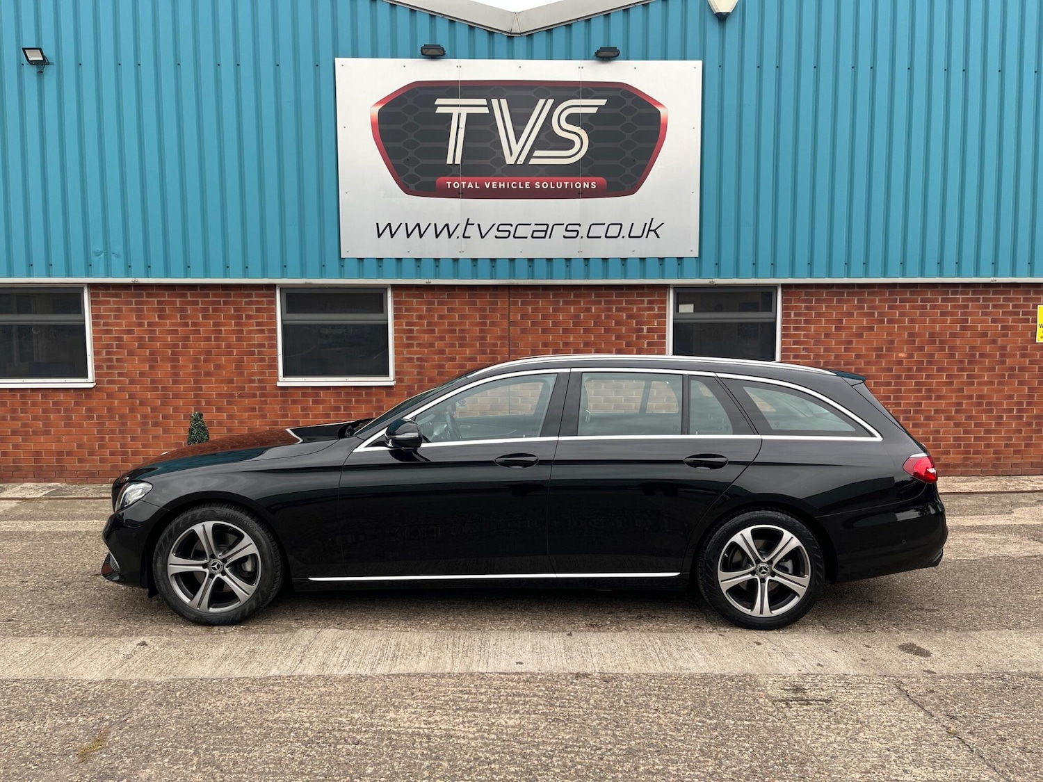 Used Mercedes-Benz E Class 2018 for sale - 76122184: Photo 9