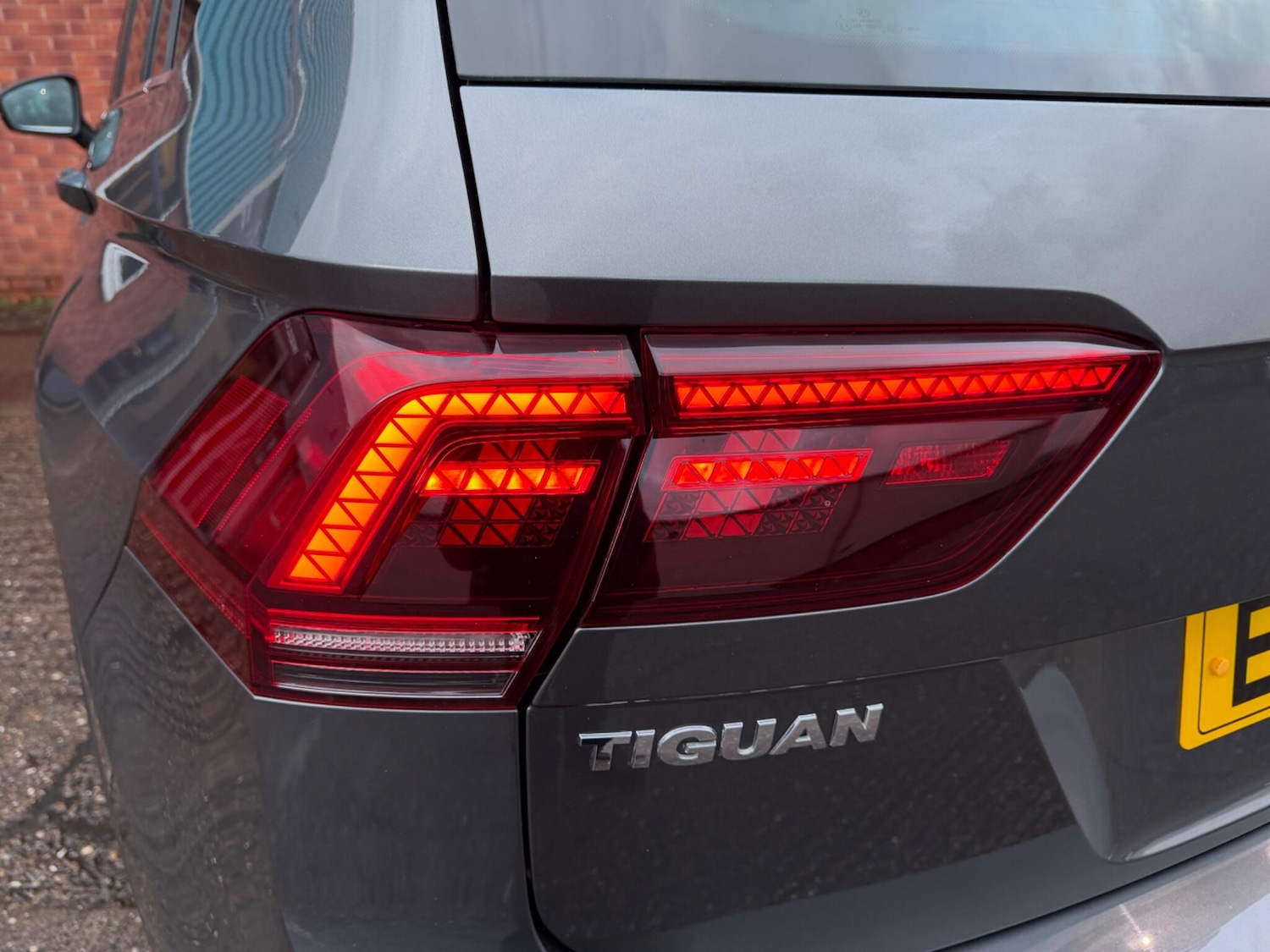 Used Volkswagen Tiguan for sale - 77305350: Photo 14