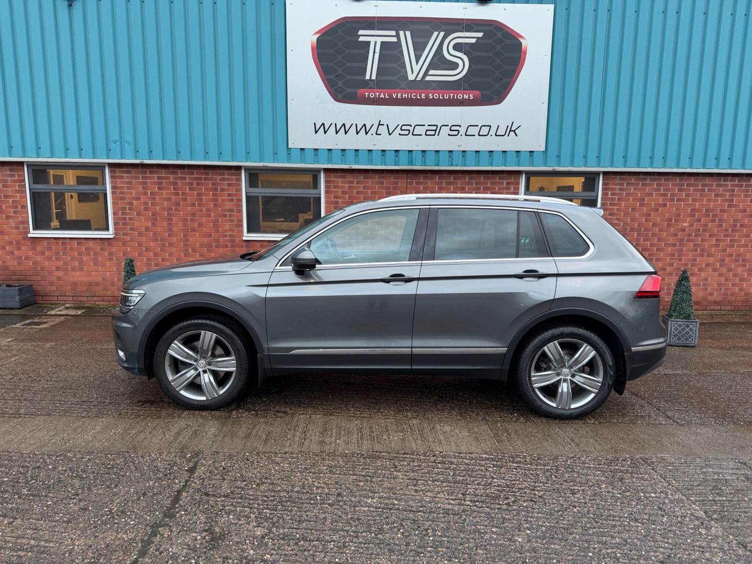 Used Volkswagen Tiguan for sale - 77305350: Photo 17