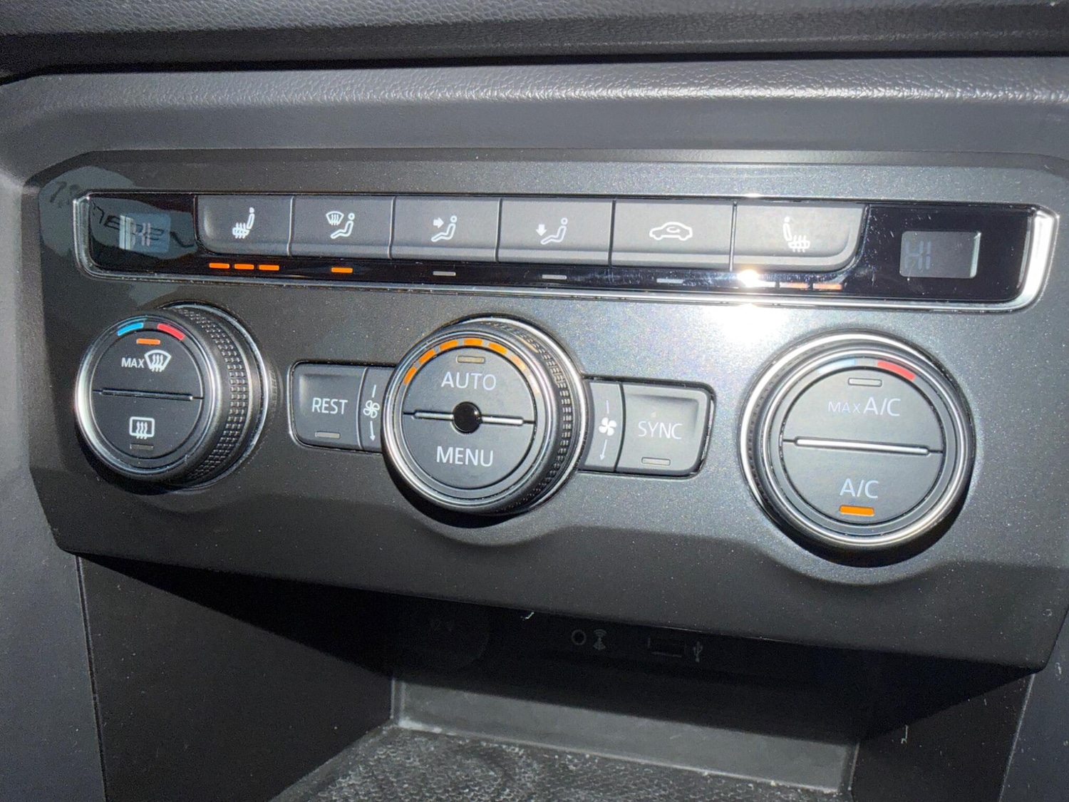 Used Volkswagen Tiguan for sale - 77305350: Photo 26