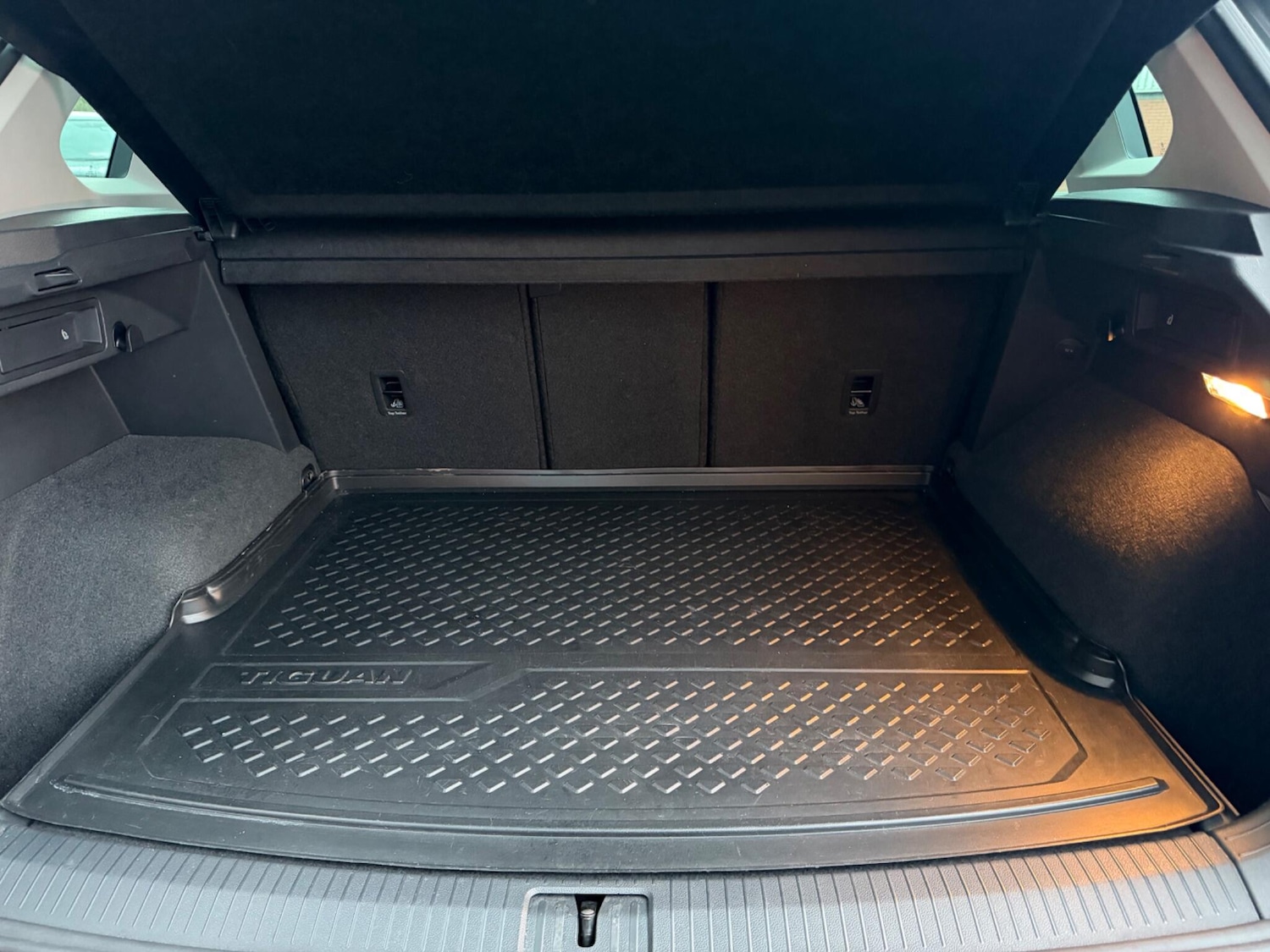 Used Volkswagen Tiguan for sale - 77305350: Photo 30