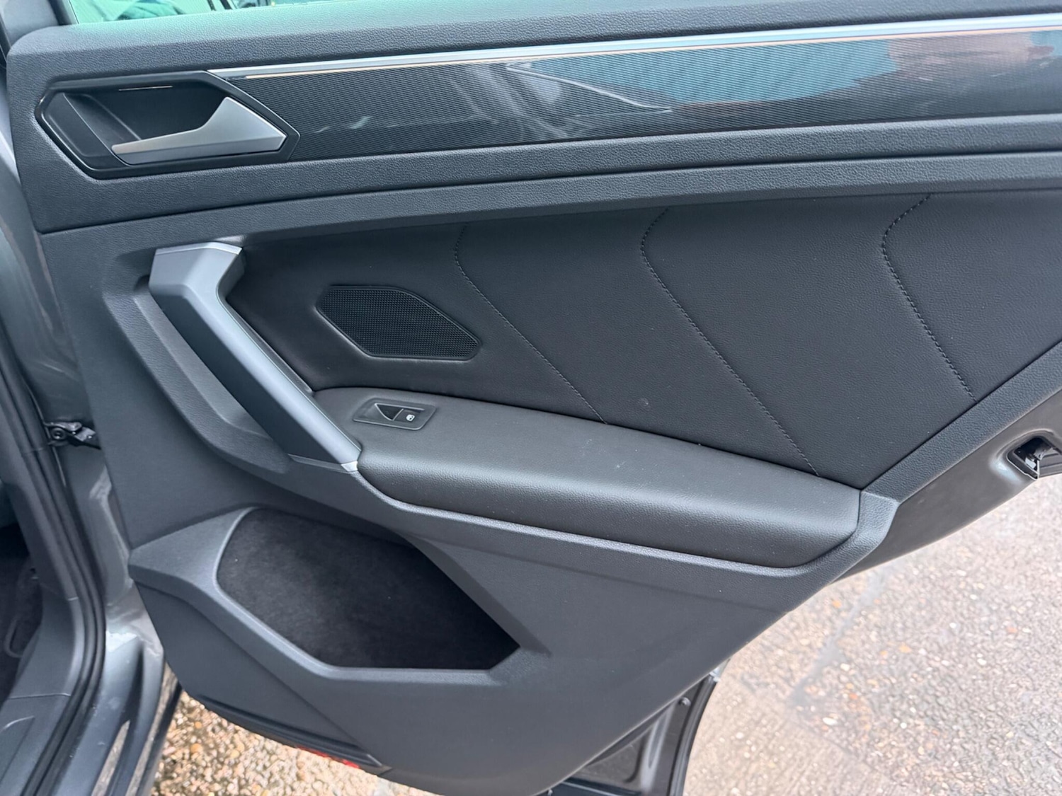 Used Volkswagen Tiguan for sale - 77305350: Photo 31