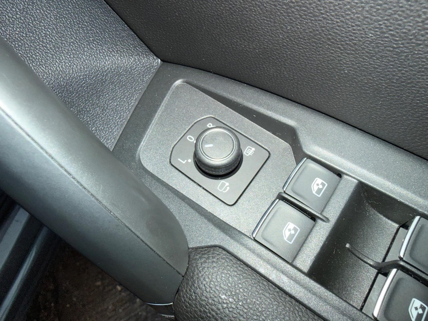 Used Volkswagen Tiguan for sale - 77305350: Photo 32