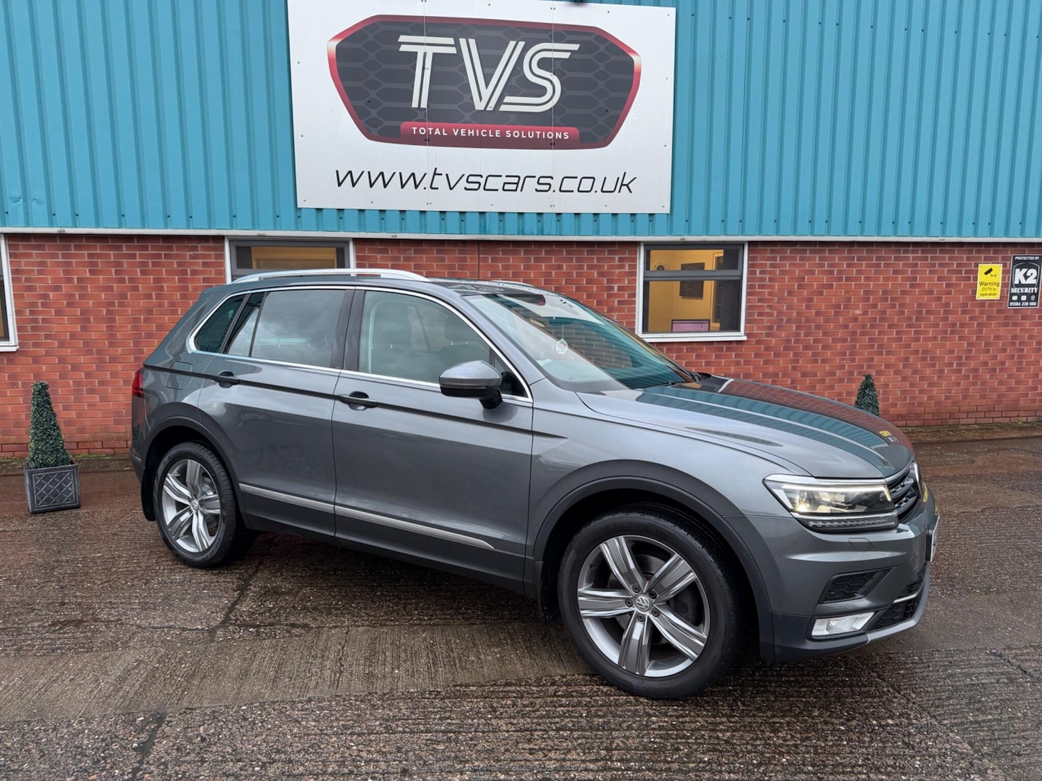 Used Volkswagen Tiguan for sale - 77305350: Photo 4