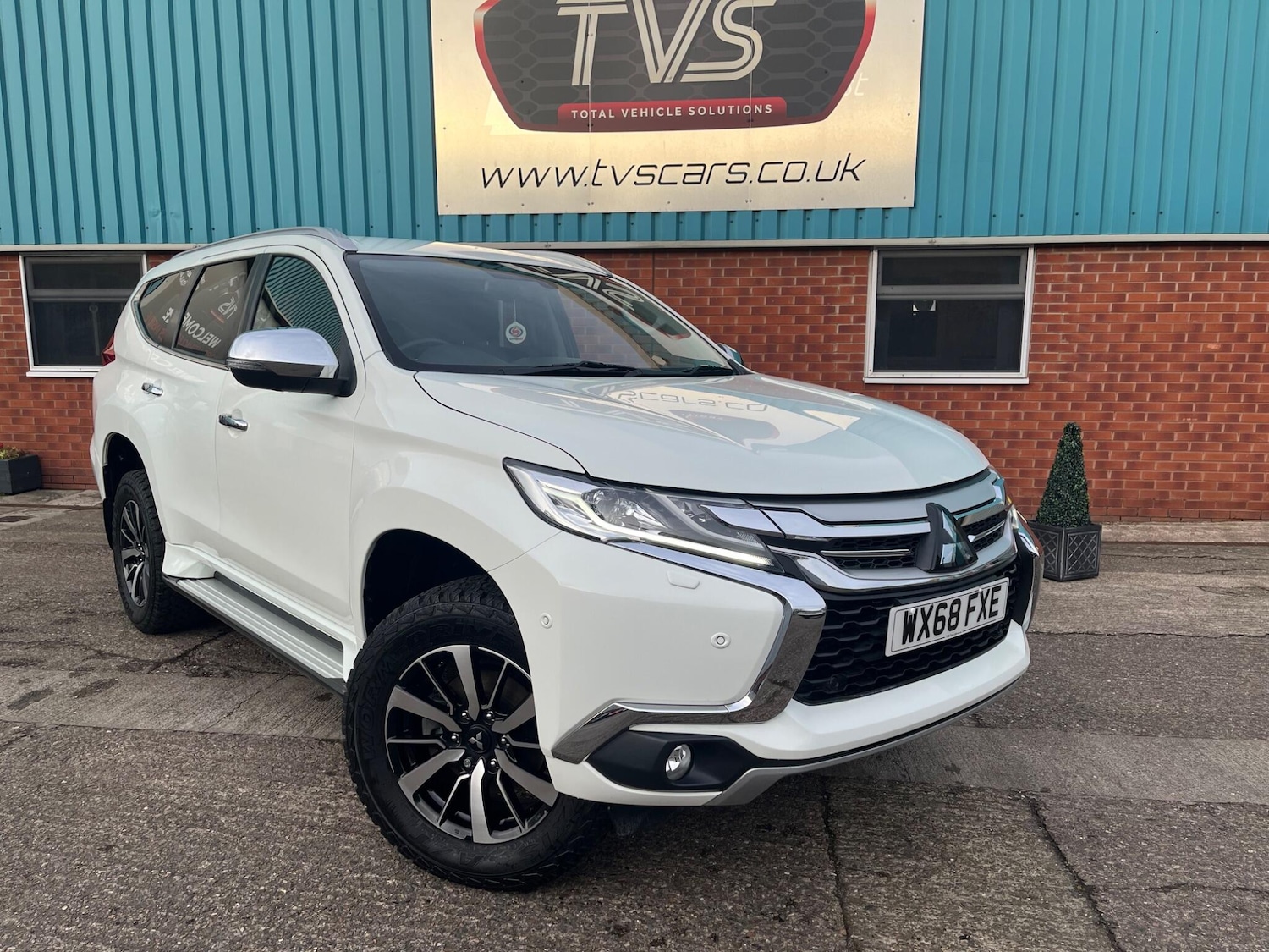 Used Mitsubishi Shogun Sport 2018 for sale - 76484950: Photo 2