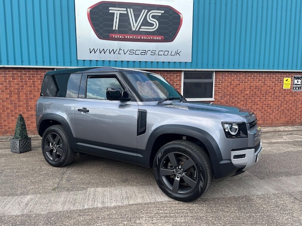Used Land Rover Defender 90 2021 for sale - 74888879: Photo 4