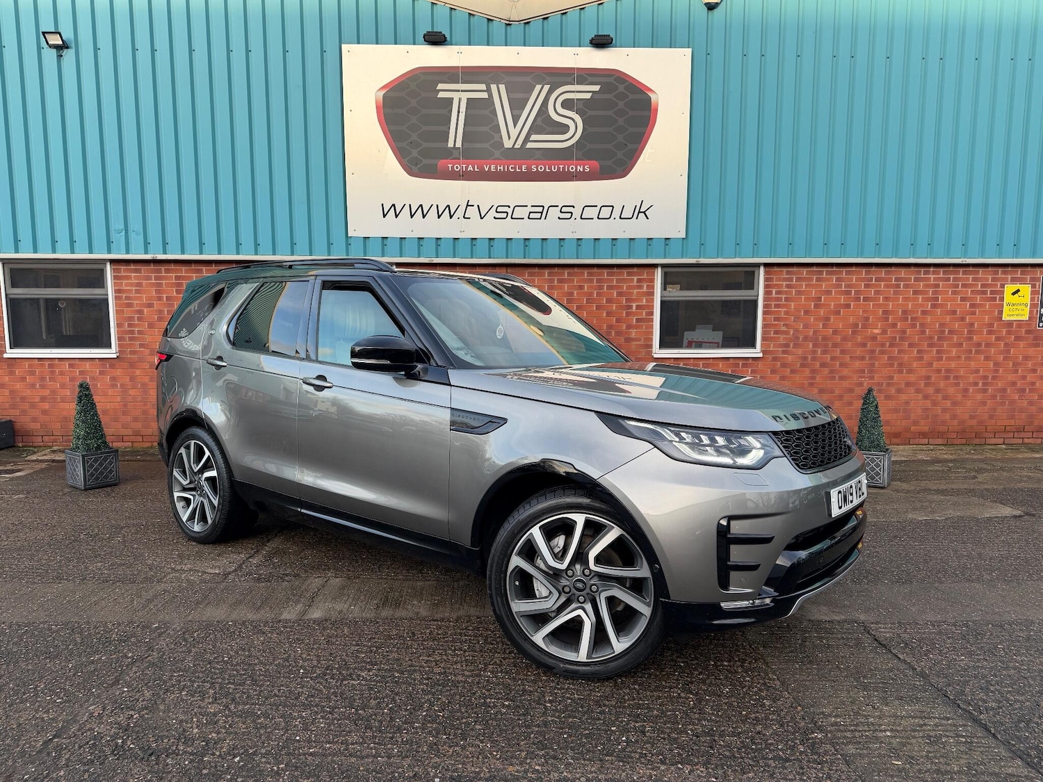 Used Land Rover Discovery 2019 for sale - 76965450: Photo 1