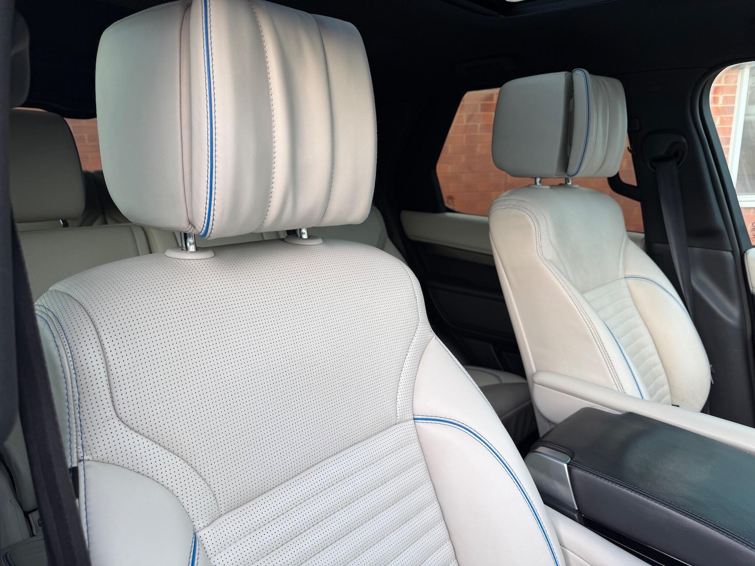 Used Land Rover Discovery 2019 for sale - 76965450: Photo 14